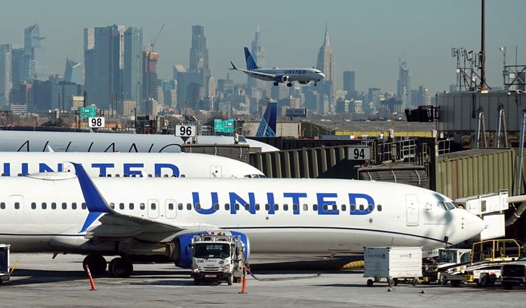 宣布半導體關稅就出事！美聯合航空「停飛所有航班」　系統大癱瘓原因曝