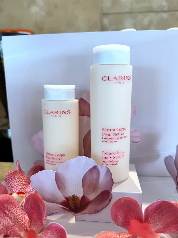 克蘭詩極美活膚身體精華，200ml／2550元。張家玲攝