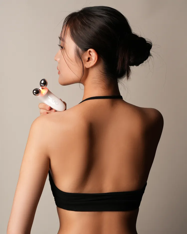 NUEVA推出Volta S超微電光能緊緻儀，5490元。品牌提供