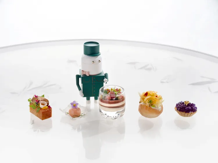 《蔚藍金萃》奢華下午茶饗宴鹹點。台北文華東方酒店提供