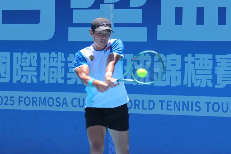 權純雨一日兩勝化身「臺灣殺手」，單雙打都相當強悍。網協提供