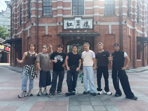 BBZ宿舍撞女鬼半年「被拉手」!爆料师兄AKIRA乱用脸爱学摔角选手