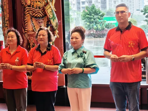 白冰冰出外景冒犯樹靈上吐下瀉 玄天上帝護身狂吐「黑色東西」