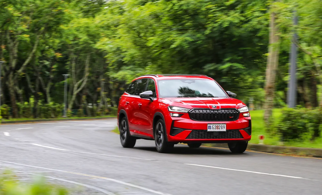 Kodiaq RS 山路靈活、渦輪反應迅速,兼顧舒適與熱血駕馭樂趣。林浩昇攝