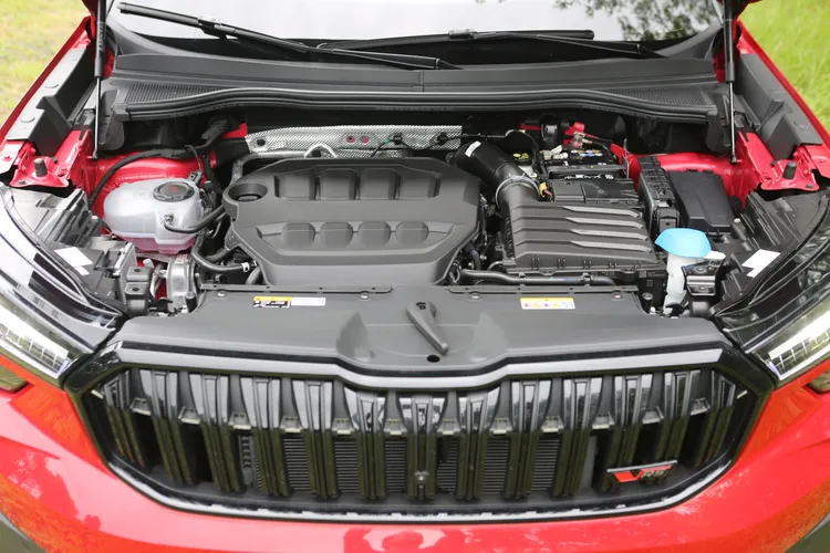 Kodiaq RS搭載EA888 EVO4 2.0升四缸渦輪引擎，輸出265匹馬力、40.8公斤米扭力，比過往增加20匹馬力。林浩昇攝