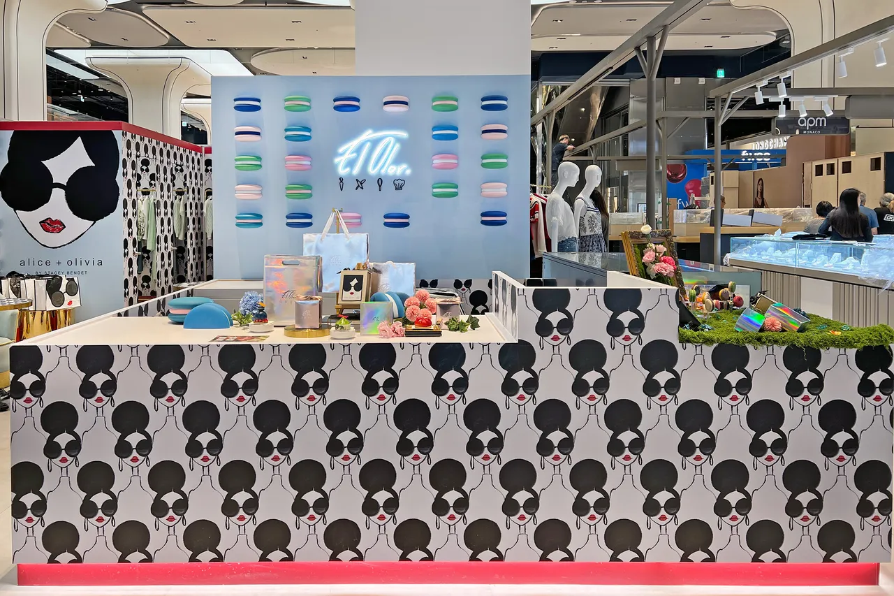纽约时尚品牌于新光三越台南小北门店推出为期6个月的快闪计划。alice + olivia by Stacey Bendet提供