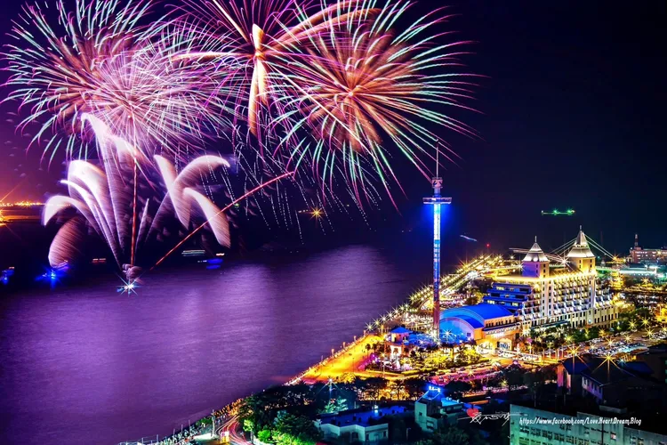 「淡水漁人碼頭煙火秀」2020年開始舉辦，每年都吸引大批遊客朝聖。業者提供