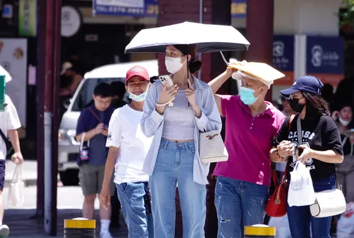 台北高溫飆38℃!午後雷陣雨南北都有 劍魚颱風路徑曝