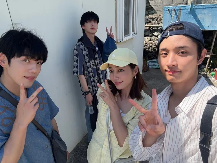 安宰賢（左二起）是李珉廷節目的固定班底。翻攝李珉廷IG