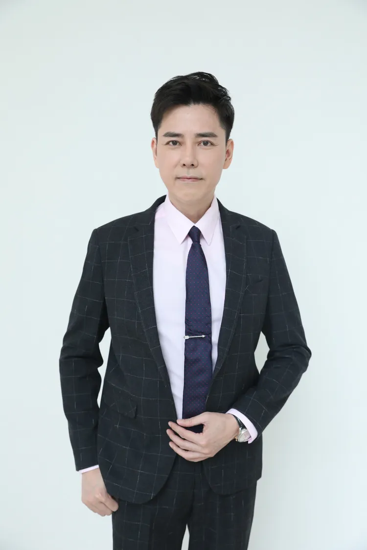 丁力騏回民視劇組滿滿親切感。民視提供