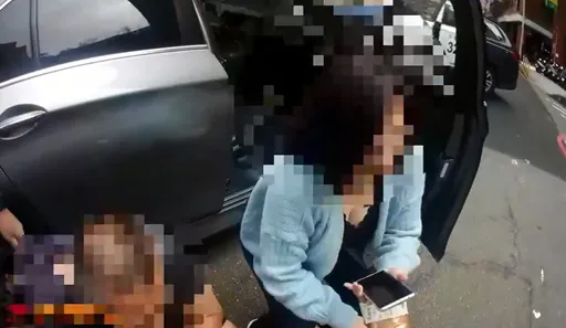 BMW三重狂飙躲警 「爆乳姐」携毒狼狈落网!驾驶吃8罚单最高81600元