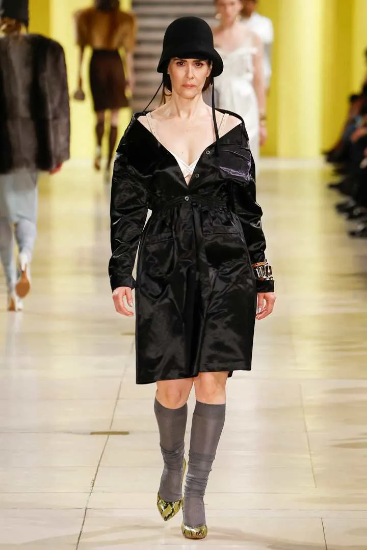 Miu Miu 2025秋冬系列。品牌提供
