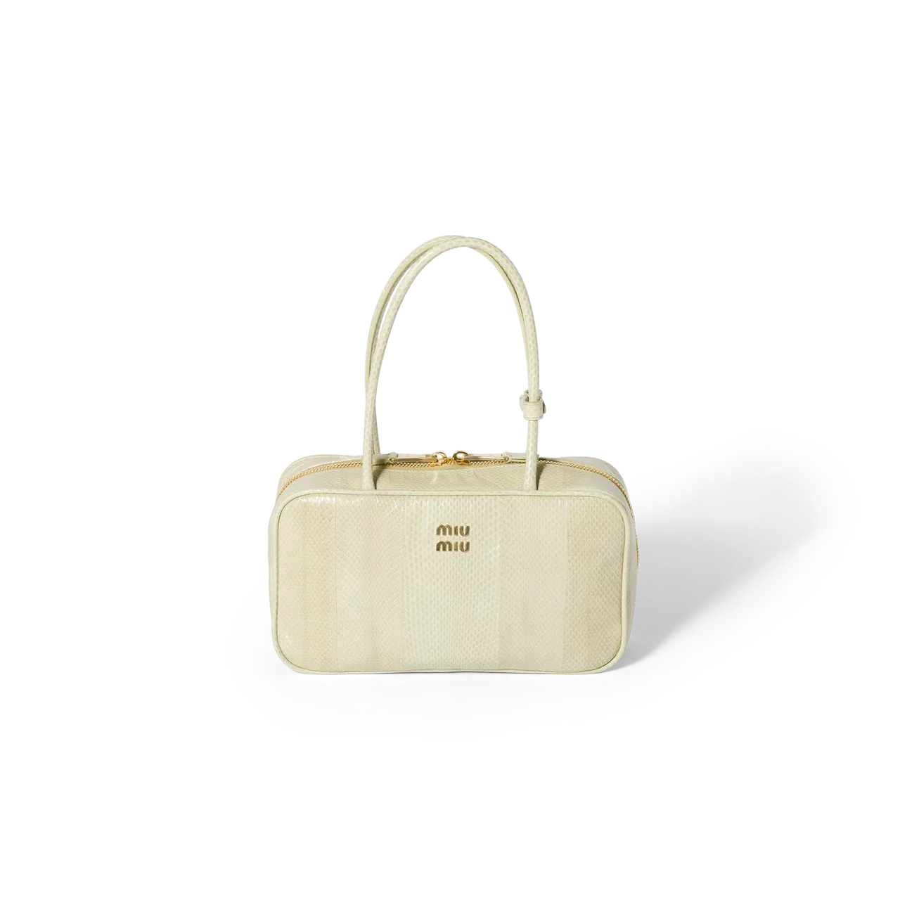 Miu Miu Beau皮革肩背包,18萬元。品牌提供