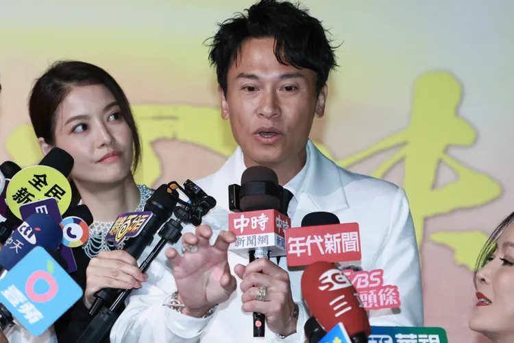 王振復被爆料愛加戲常惹得演員們笑場，左為王樂妍。彭欣偉攝