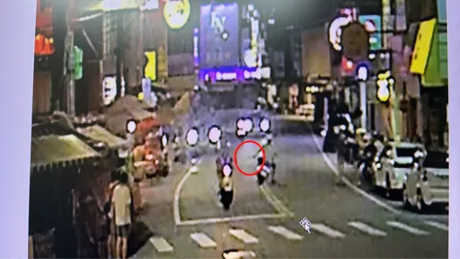 嚇死人!台中男鎮瀾宮旁夜市飆車揮刀 落網辯「女友情變刺激」