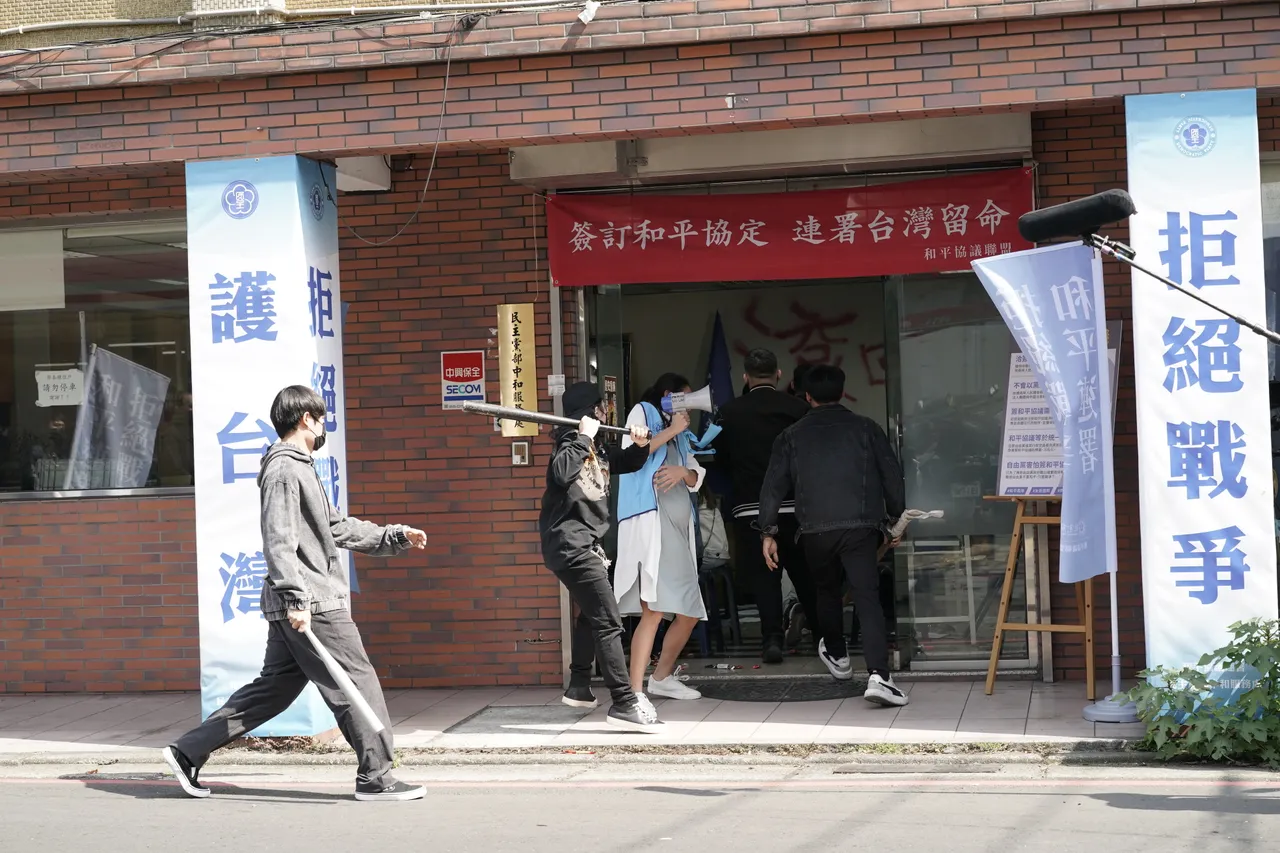 《零日攻击》暴力场面。牵猴子提供