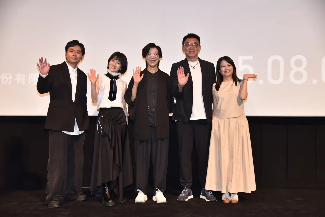 《零日攻击》日本首映会,制作人郑心媚(左起)、监制林锦昌、导演苏奕瑄、连俞涵、杨大正。牵猴子提供
