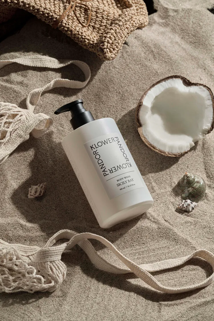 KLOWER PANDOR西西里海岸香水嫩白沐浴露，480ml／580元。品牌提供