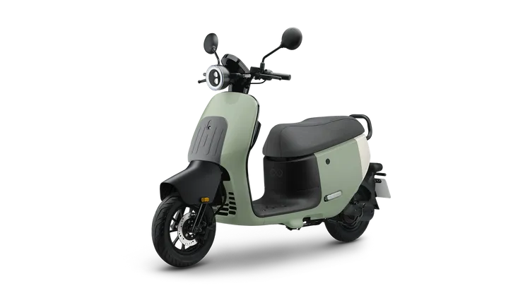 Gogoro EZZY 新色除了享有早鳥優惠價外，再搭配夏季回饋讓小資族更為精打細算。圖／品牌提供