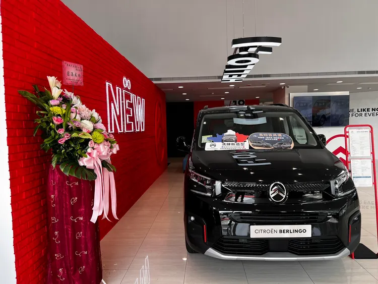 南台灣由隸屬興榮益車業集團的「榮興汽車」負責營運。業者提供