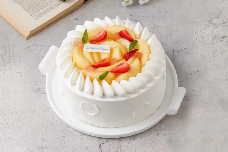 水蜜桃果漾鮮奶油蛋糕從甜度管理到工藝設計的全面進化。業者提供