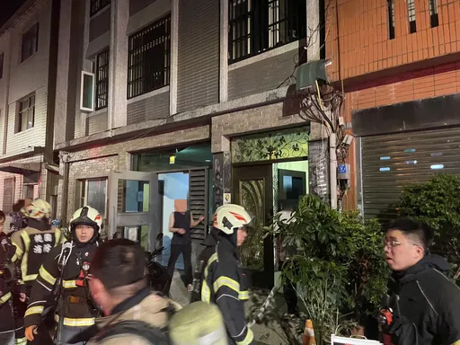疑人為縱火! 中壢出租公寓火警3名男女嗆傷送醫