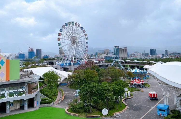 北市府宣布停班課時，貓空纜車、兒童新樂園、小巨蛋全面停運。台北捷運公司提供