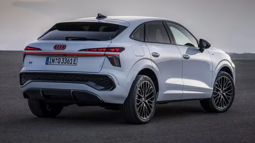 Audi Q3 Sportback全球亮相 跑格身形補齊產品線