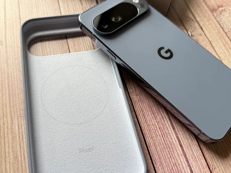 Google原廠保護殼也有支援Pixelsnap磁吸設計。趙筱文攝