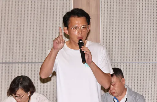 柯文哲首缺席黨代表大會 黃國昌曝「黨員暴增」:民眾黨不會因1個人結束