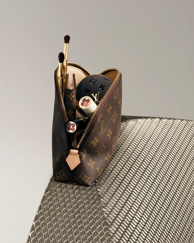 LV首個彩妝系列La Beauté Louis Vuitton登場。品牌提供