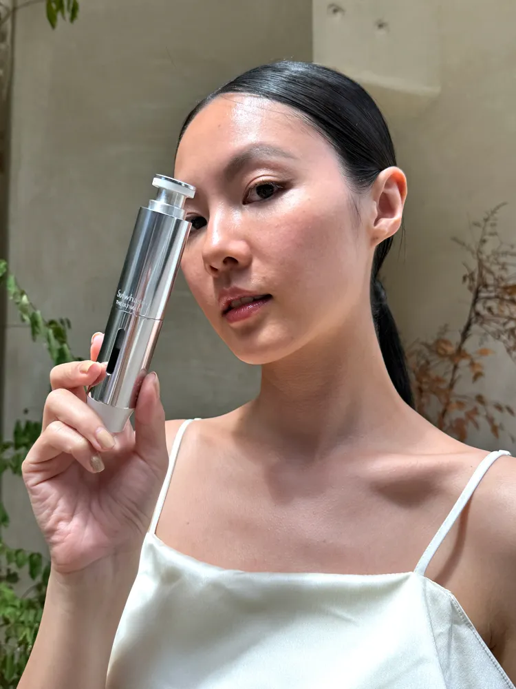 雪花秀推出全新密集型保養極致臻秀能量修護安瓶。張家玲攝