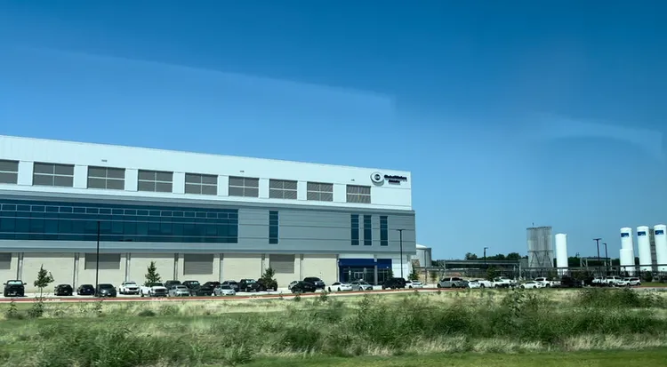 半導體晶圓大廠環球晶（GlobalWafers）美國新廠今年5月在美國德州北部謝爾曼（Sherman）開幕。 中央社