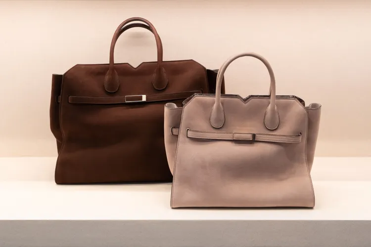 Valextra 2025秋冬全新「柔軟美學」系列Milano手袋。品牌提供