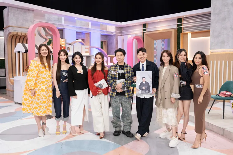 （左至右）劉雨柔、愛雅、星座老師白瑜、吳姍儒、派翠克、李明川、阿諾、愷愷、班底Rita。東森綜合台提供）