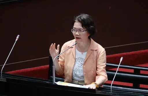 不甩韓國瑜提醒!白委質詢打詐離題「狂轟再生能源」 卓榮泰無奈喊這句