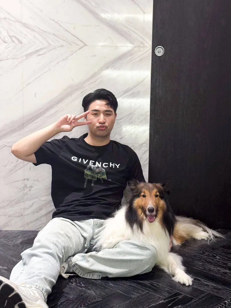 鹿希派也是愛狗人士。浪愛集食提供