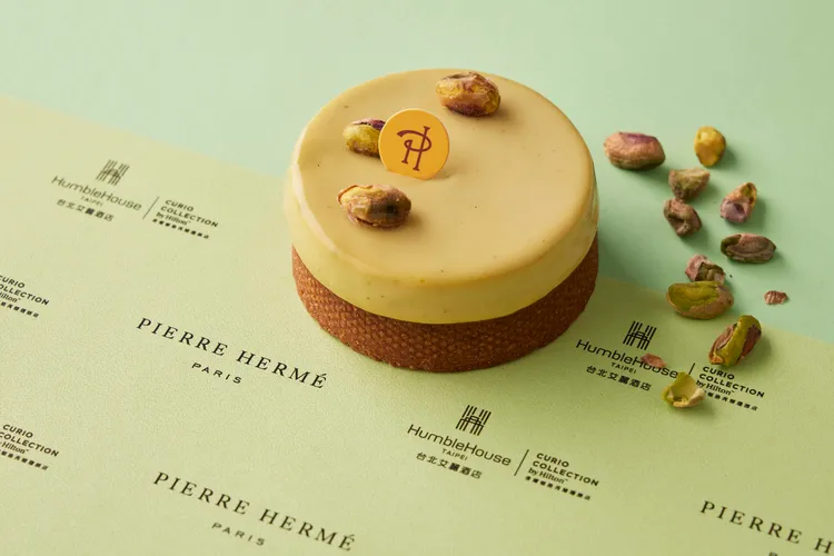 Pierre Hermé「經典開心果塔」口感細緻又輕盈，時下最流行的開心果口味深受女性消費者喜愛。台北艾麗酒店提供