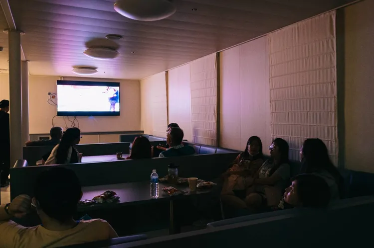 澎湖輪「海上電影院」活動。航港局提供