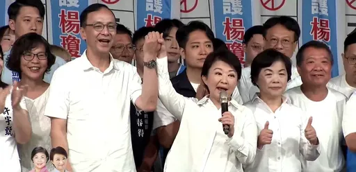 同框為反罷免造勢 盧秀燕誇朱立倫表現好:媽媽給你按個讚