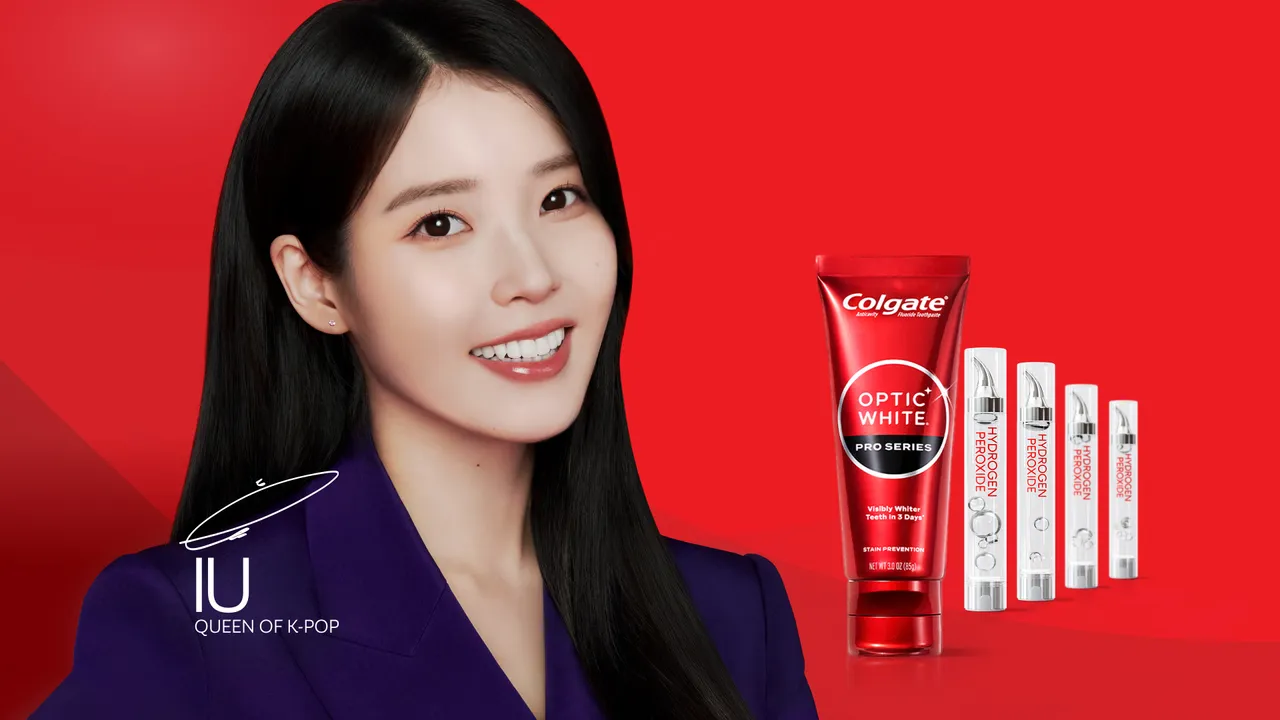 高露潔(Colgate)邀請IU出任「OPTIC WHITE光感.白」系列亞太區品牌大使。品牌提供