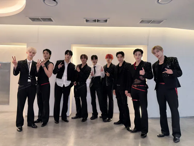 THE BOYZ今天下午開唱傳有炸彈，因此延後2小時開場。翻攝THE BOYZ X