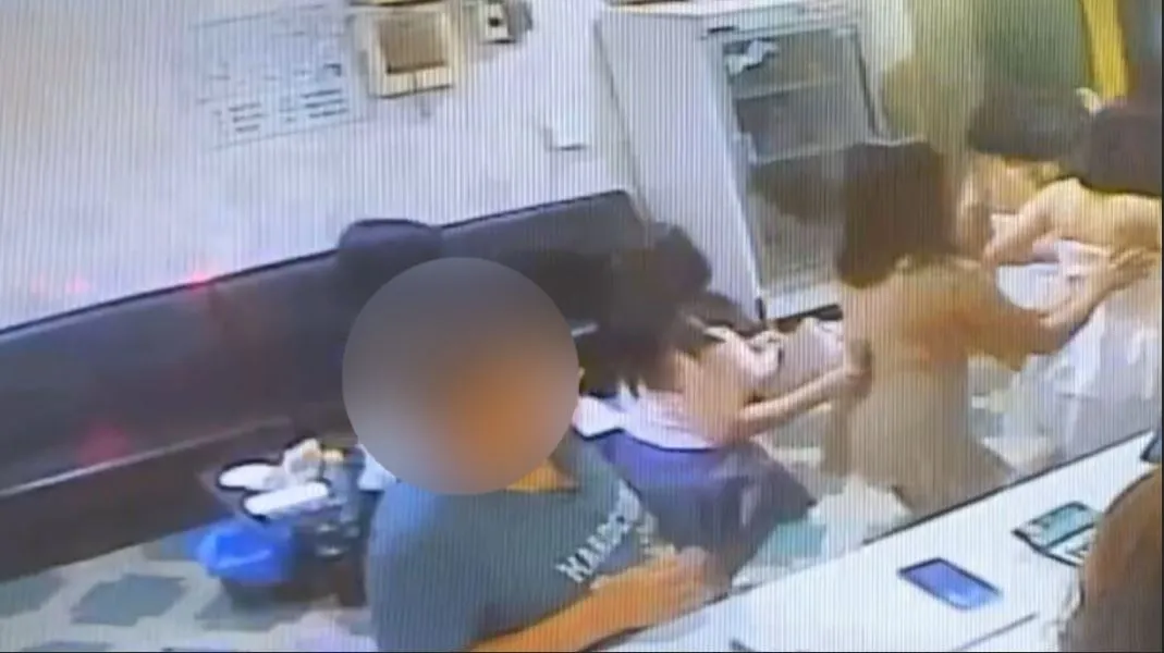 泰籍女子接获店员通报而逃窜。警方提供