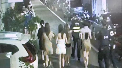 「警察來了!」火辣正妹逃竄畫面曝 10泰女非法陪酒被逮