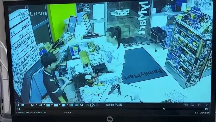 蔣女還朝賴姓店員頭上潑灑啤酒。民眾提供