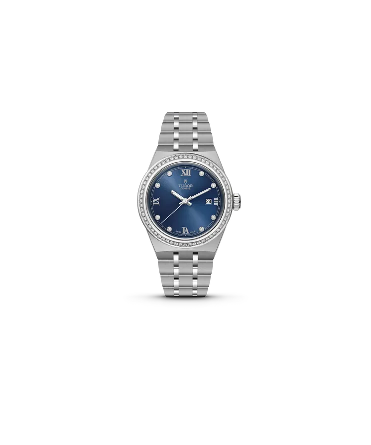 TUDOR Royal特別版腕錶，28mm，316L不鏽鋼或316L不鏽鋼及黃金錶殼，藍色錶面，316L不鏽鋼或316L不鏽鋼及黃金五鏈節一體式錶帶，T201型自動上鍊機械機芯，動力儲存38小時，防水深度100米。品牌提供
