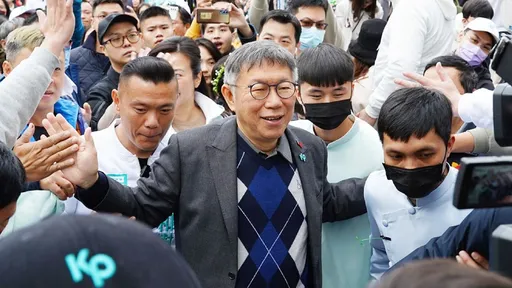 柯文哲踩飞轮收300万? 「博弈教父」陈盈助机要出庭作证