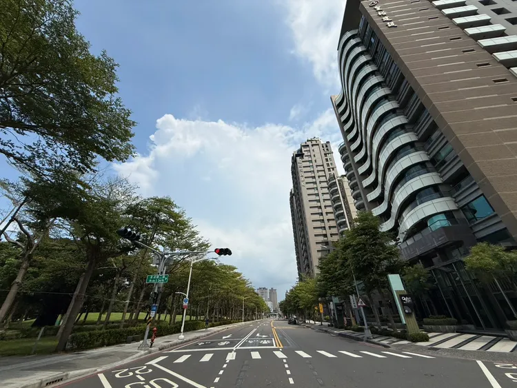 區段房地產過去以美術館路為界，分成北美術館與南美術館生活圈。葉家銘攝