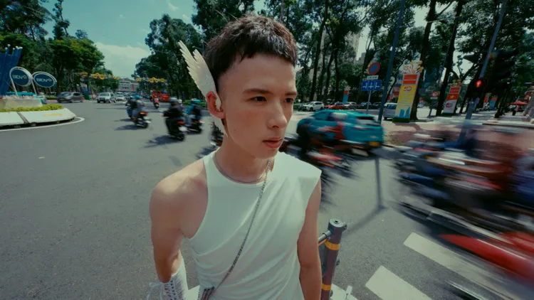 NIO為MV化身真人邱比特。EVOL提供