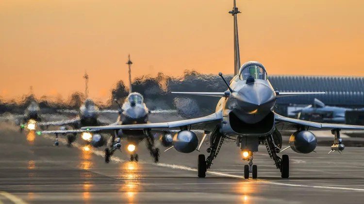 解放軍東部戰區司令部在日本12式地對艦誘導彈改良型射程內。翻攝解放軍網